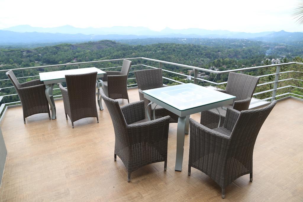 Sky Pavilion Kandy Buitenkant foto