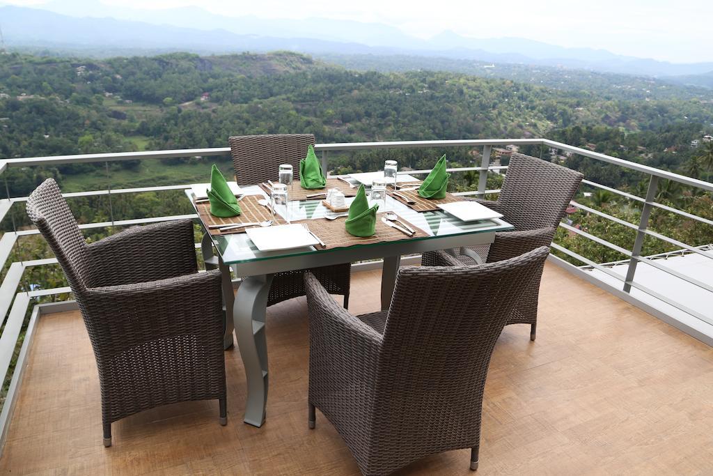 Sky Pavilion Kandy Buitenkant foto